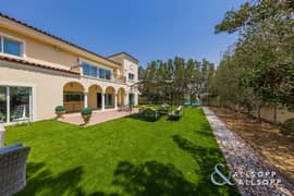 4 Bed | Upgraded | Open Plan | Huge Plot