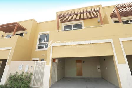 3 Bedroom Townhouse for Sale in Al Raha Gardens, Abu Dhabi - Vacant! Light And Warm Type S TH In Great Location