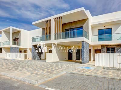 3 Bedroom Villa for Sale in Yas Island, Abu Dhabi - Luxury 3 BR Townhouse | Spacious Corner