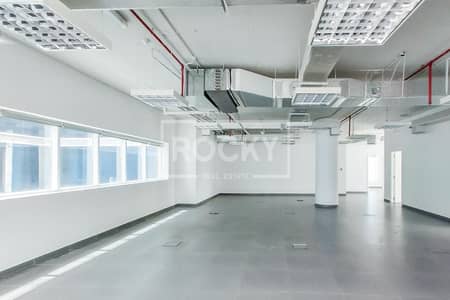 Office for Rent in Barsha Heights (Tecom), Dubai - Spacious Fitted|4 Parkings |Close to Metro