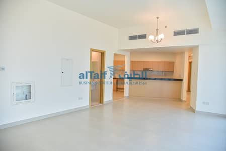 3 Bedroom Apartment for Rent in Town Centre, Fujairah - Brand New 3-Bedrooms Apartment with Stunning View