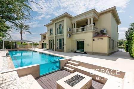 4 Bedroom Villa for Rent in Jumeirah Islands, Dubai - Fully Extended 4 BR  Entertainment Foyer
