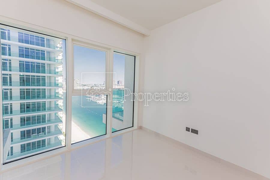 Amazing View | 1 BR for sale  | Private Beach