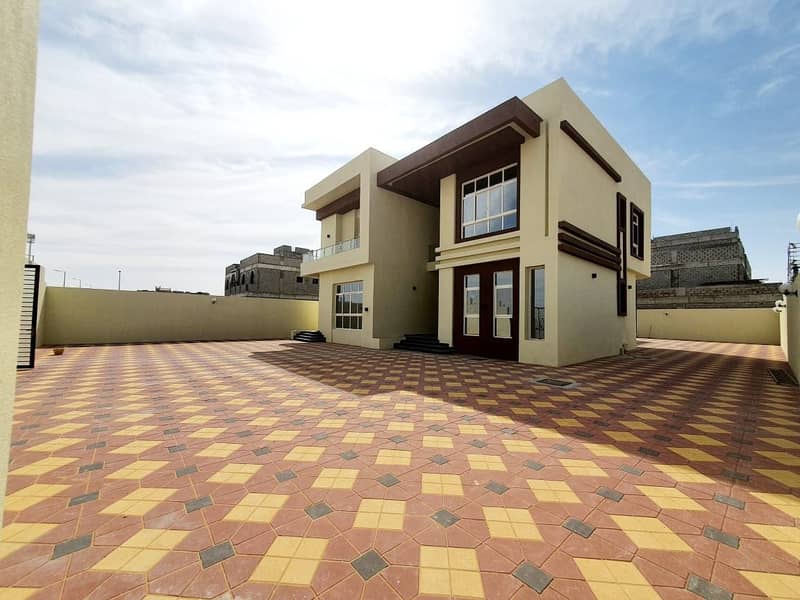 For Rent New villa with a large land area 6 master Bedrooms  in city of Riyadh
