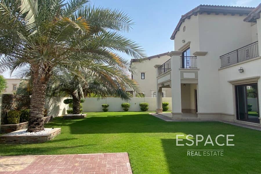 Beautiful Villa in Rasha | Available Now