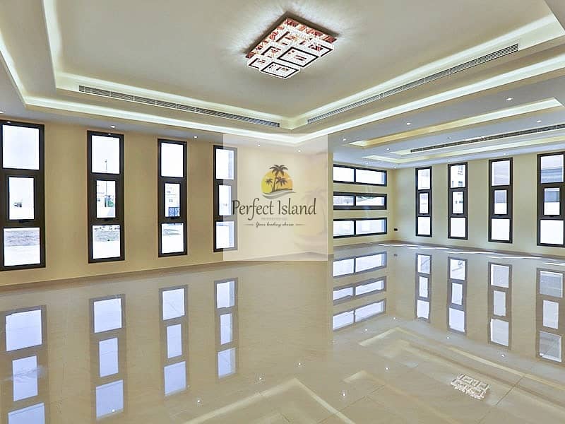 Stand Alone Luxury Royal 8 BR + M | Pool | Driver | Huge Yard