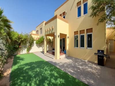 3 Bedroom Villa for Sale in Jumeirah Park, Dubai - Must See Prime Location | 3 Bedroom District 7 | Heritage
