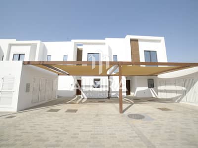 2 Bedroom Townhouse for Rent in Al Ghadeer, Abu Dhabi - Move in Ready I Ground Floor I Big Garden