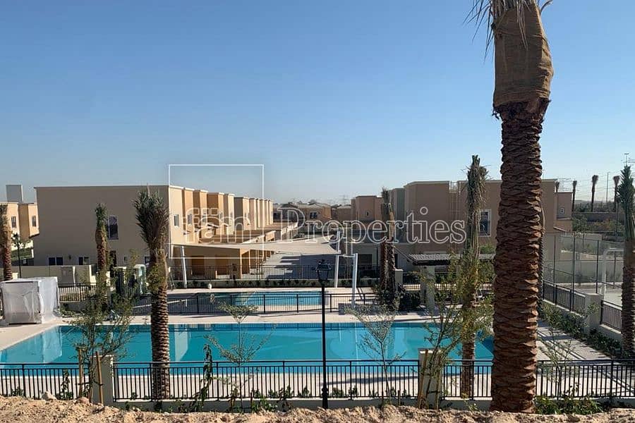 3 Bedrooms + maid next to the Pool Single Row unit