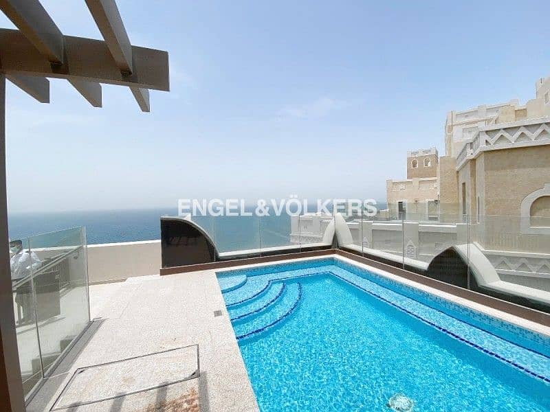 Luxury Penthouse|Palm View|Private Pool & Elevator