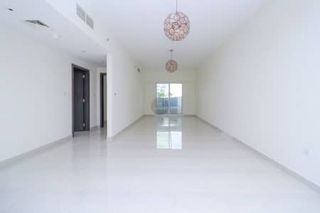 2 Bedroom Apartment for Sale in Business Bay, Dubai - Captivate Views of Business bay and Downtown | Pay 20% and move inn