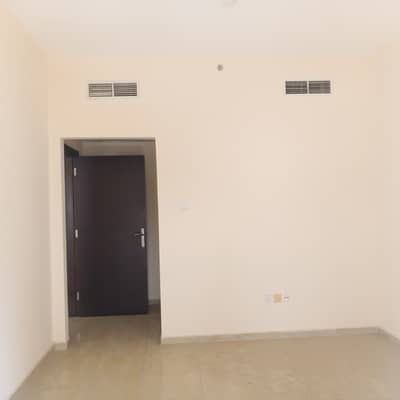 35days free specious in 1 bhk rent only 20999