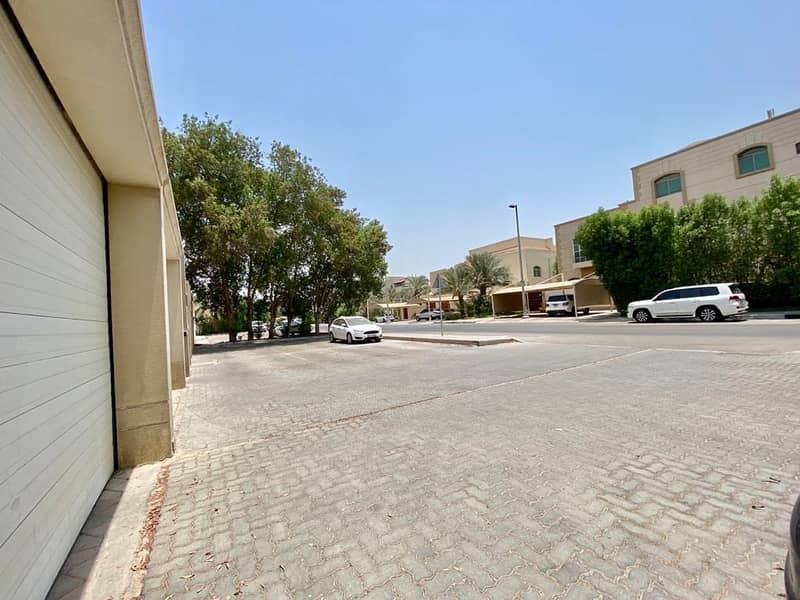BRAND NEW STUDIO IN MUSHRIF, PARKING AND TAWTHEEQ AVAILABLE,NO AGENT FEE!