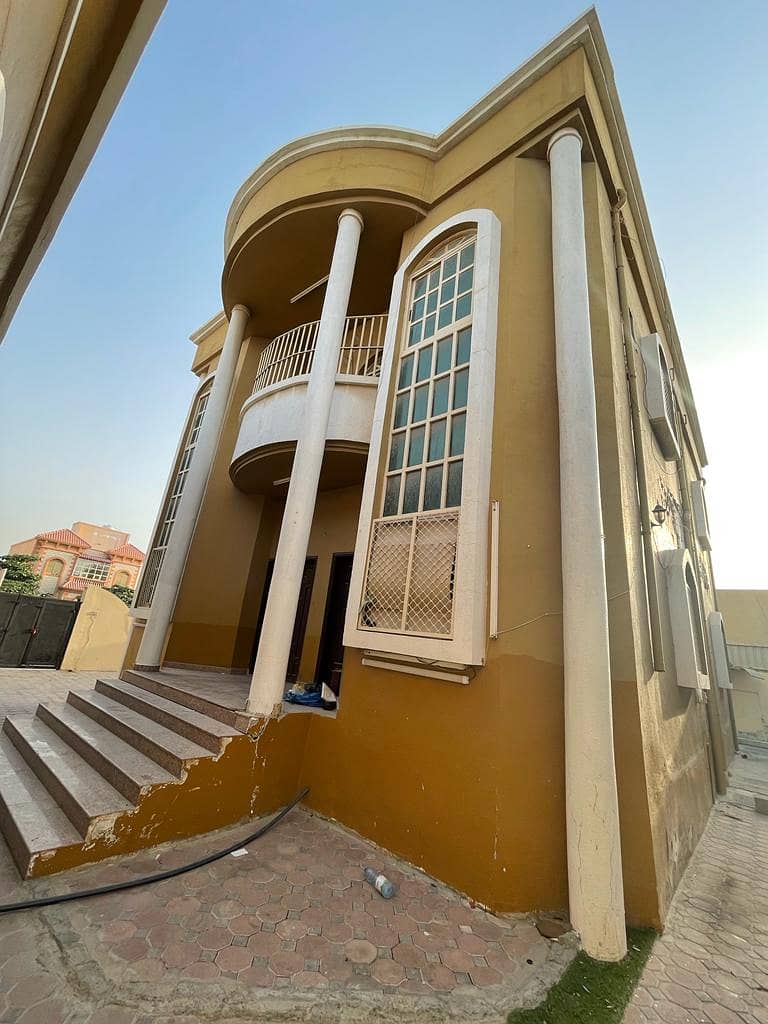 For rent villa in Ajman Al Rawda 2