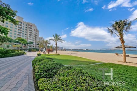 3 Bedroom Apartment for Sale in Palm Jumeirah, Dubai - Exclusive | Private Beach Access | Quiet