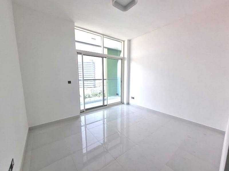 Spacious I  Good Investment Opportunity I  Rented Unit