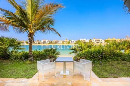 4 Bedroom Villa for Sale in Palm Jumeirah, Dubai - Genuine Listing  | Well kept  | Vacant On Transfer