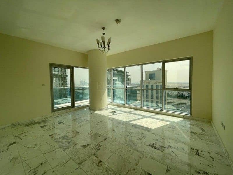 Elegant Unit | High Floor I Best Offer | Rented