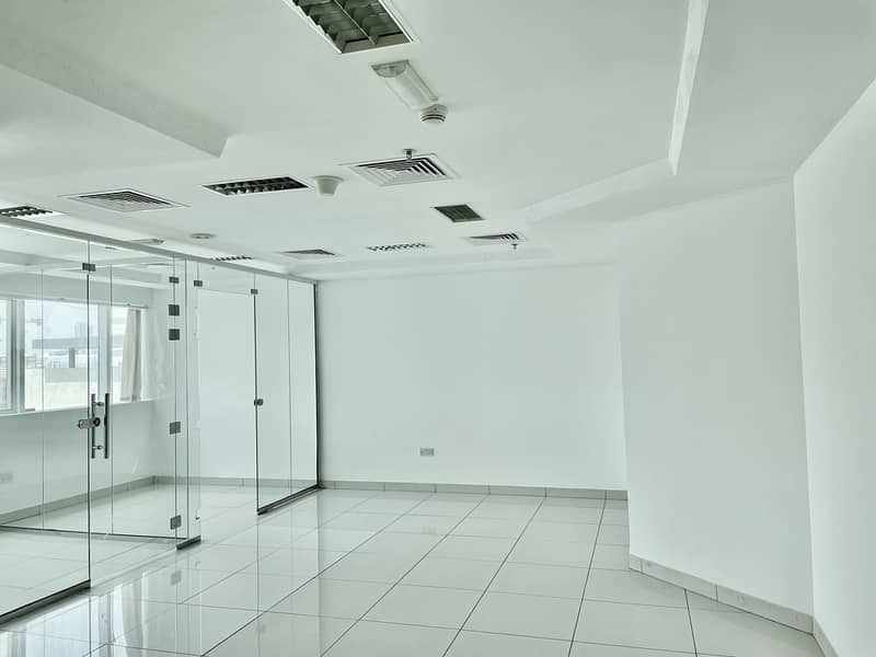 Офис в Аль Барша，Аль Барша 1，Йес Бизнес Тауэр, 48000 AED - 5595971