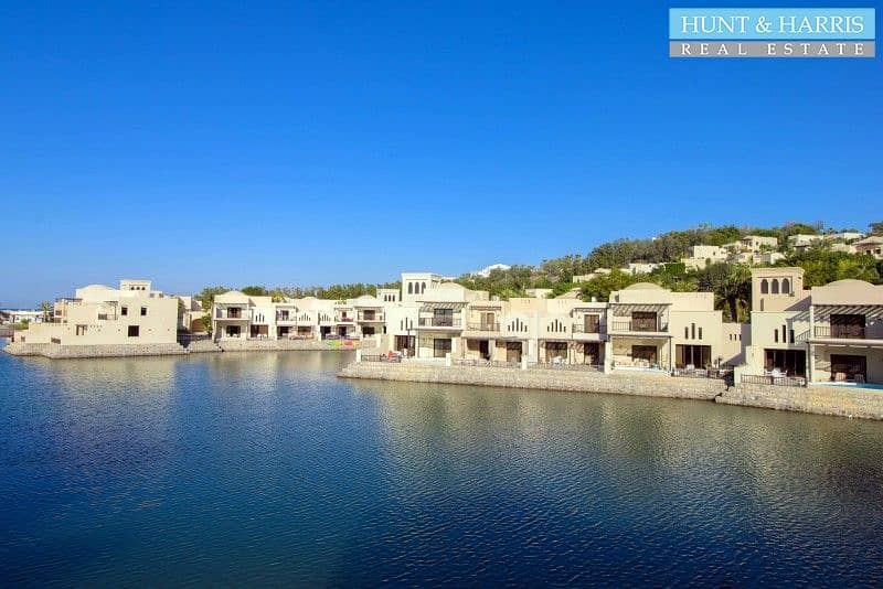 Fabulous Sea & Lagoon Views - Luxury Resort Living