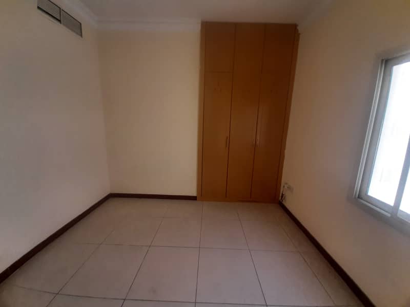 Spacious 1BHK apartment near to Burjman Metro station