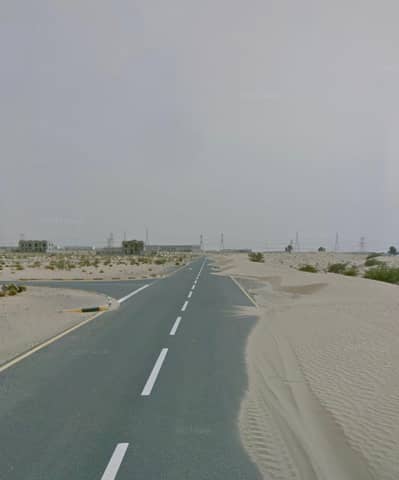 Plot for Sale in Hoshi, Sharjah - For sale residential land in Sharjah, Al Hoshi area, a great location, Qar Street, near the mosque