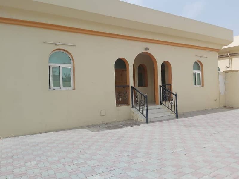 For rent a villa in the Ramtha area of ​​Sharjah