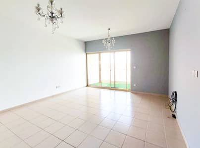 1 Bedroom Apartment for Sale in The Greens, Dubai - Semi Open Kitchen | Good Size | Balcony