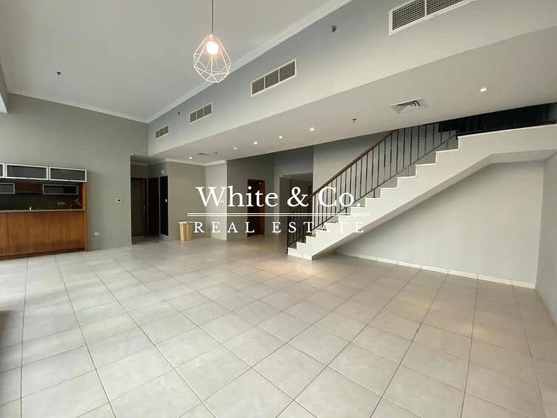 VACANT - Duplex Villa- 3 Bed + Maid - 2,673 SQFT VACANT - Duplex Villa- 3 Bed + Maid - 2,673 SQFT