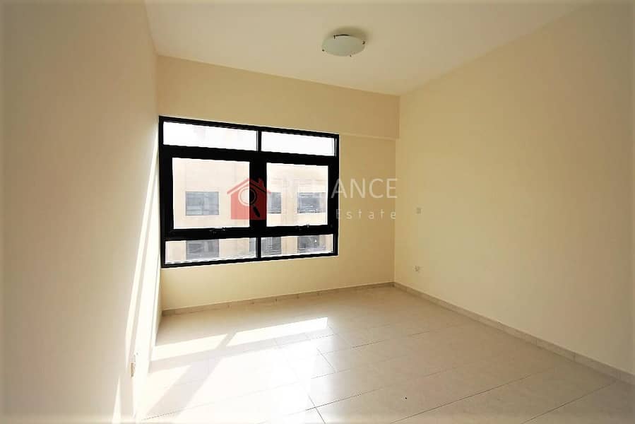 10 Play Area Side View | 3 Bed + Laundry | A/C Free. .
