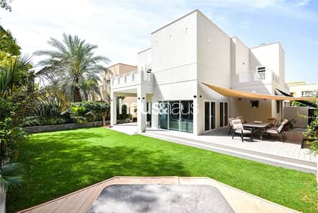 4 Bedroom Villa for Sale in The Meadows, Dubai - Luxury Upgrades | One Of A Kind | Prime Location |