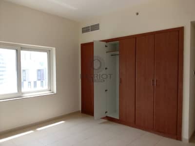 Amazing 2 Bhk| Chiller Free| Near to Metro And superstore