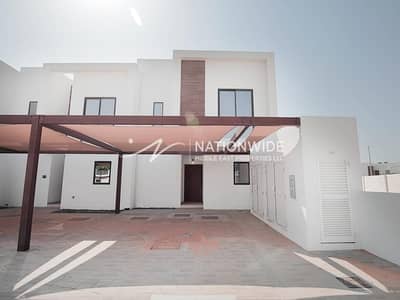 3 Bedroom Townhouse for Rent in Al Ghadeer, Abu Dhabi - A Property of Elegance & Beauty with Pool View