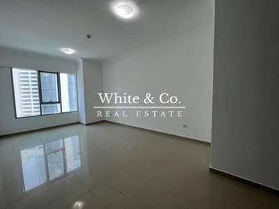 3 Bedroom Flat for Rent in Jumeirah Heights, Dubai - Well-maintained Duplex| Lake View| Spacious