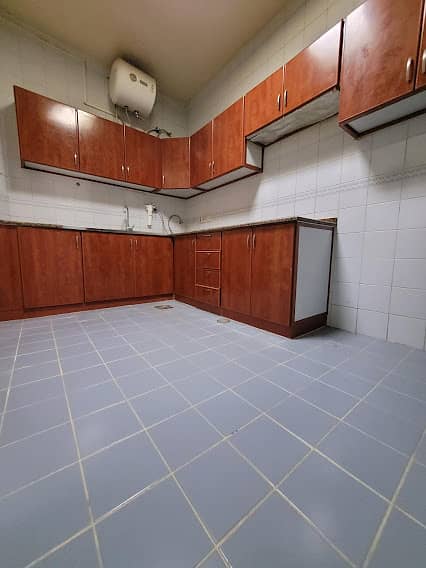 Perfect and Ideal , 1BHK Apartment in Family Building at Prime Location of Mussafah Shabiya 11