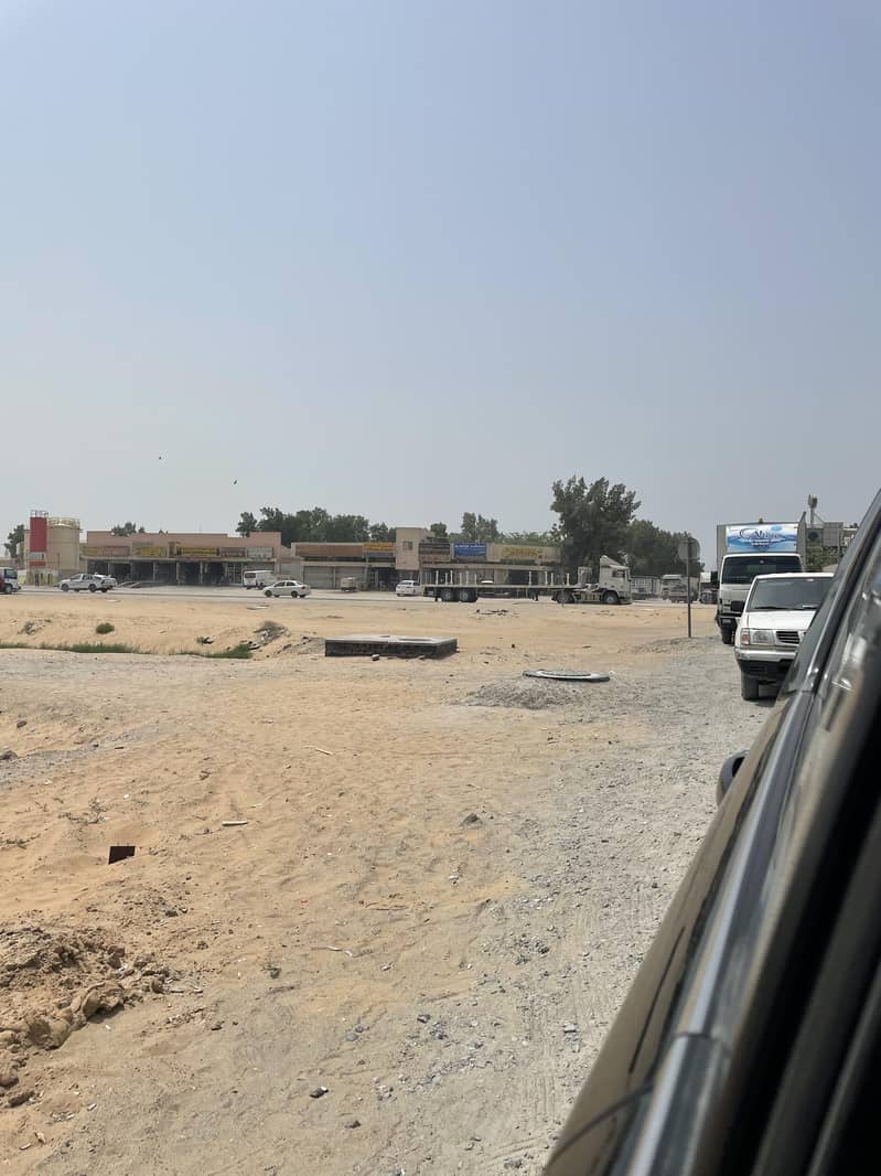Residential and commercial land for sale in Mowaihat 3 Ajman