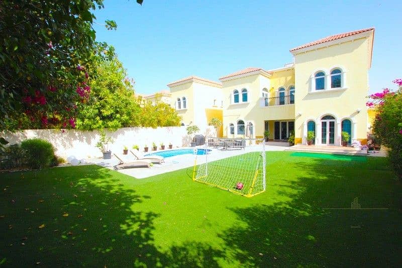 District Five | Private Pool | Large Plot