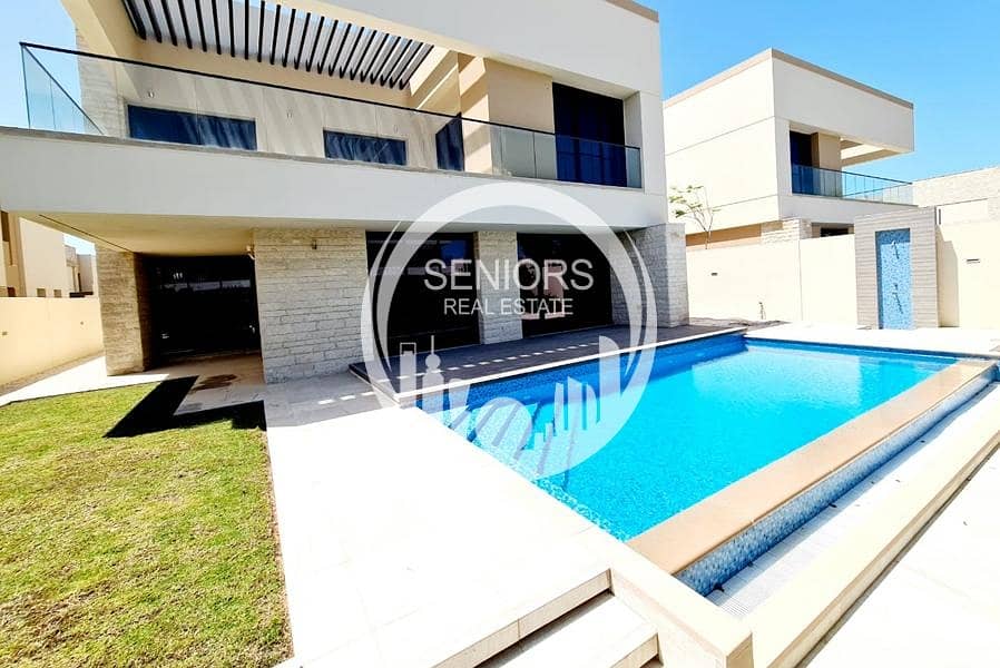 Exclusive Modern Villa w/ pool and beach