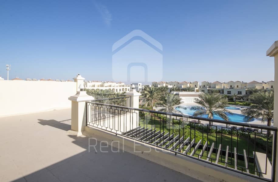 Amazing 3 Bedroom Bayti Townhouse with Pool View