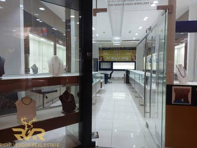 Shop for Rent in Jumeirah, Dubai - Prime Location| Direct Road Facing Retail| Fitted Retail