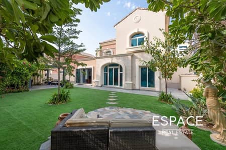 5 Bedroom Villa for Rent in Dubai Sports City, Dubai - Exclusive | Upgraded 5 Bed | Pool Nearby