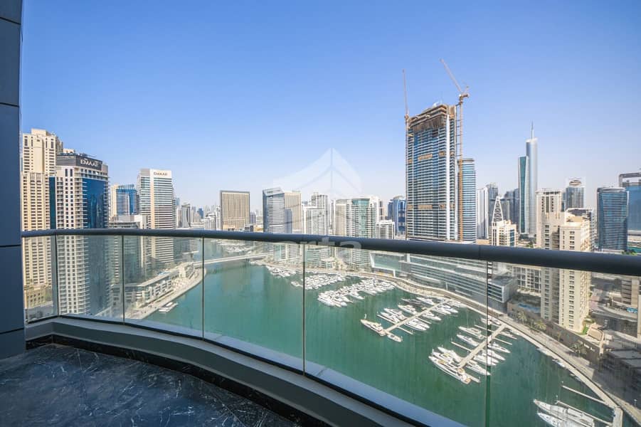 位于迪拜码头，中心大厦 3 卧室的顶楼公寓 270000 AED - 5901766