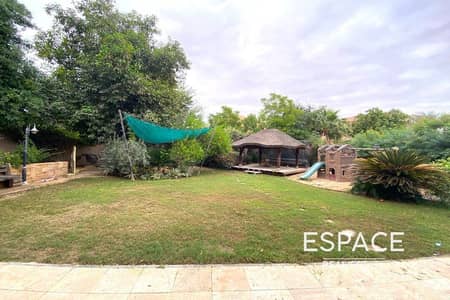 4 Bedrooms | Close to Pool | Huge Plot