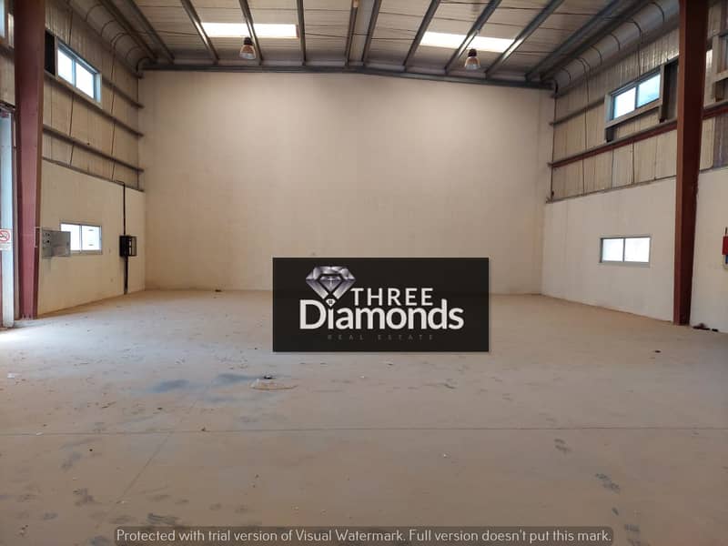 NICE WAREHOUSE 3250 SQFT IN DIP PHASE 2 AED: 87000/-