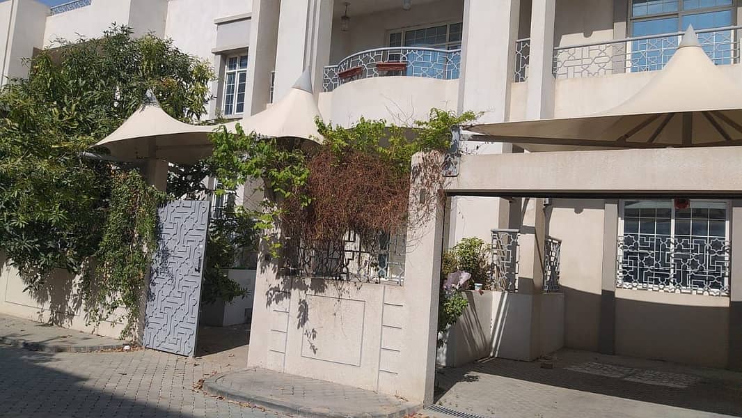 SPACIOUS 3 STORY 6 BHK VILLA FOR RENT IN MBZ CITY
