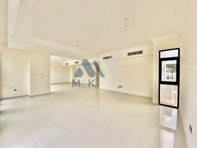 Pool View | Huge 6 BR | Ready to Move-In