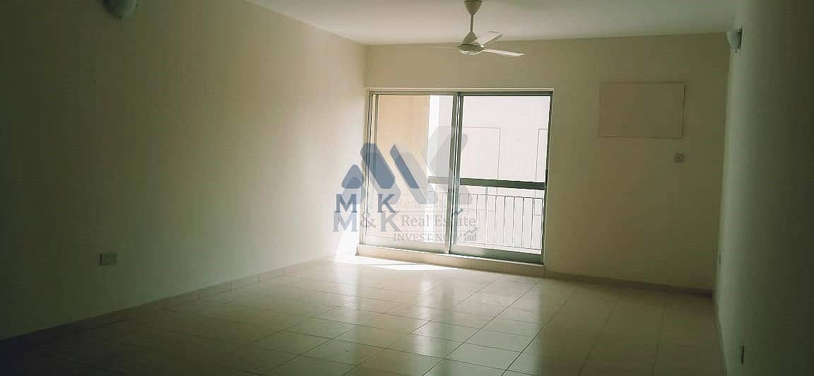 12 Cheques | 2 BR in Karama | Without Wardrobe