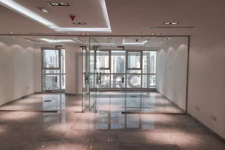 Office for Rent in Jumeirah Lake Towers (JLT), Dubai - Beautifully fitted | Glass partitions | Near Metro