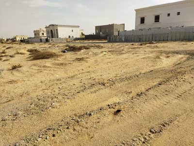 ارض سكنية  للبيع في حوشي، الشارقة - للبيع قطعه ارض في الحوشي الشارقه  موقع مميز