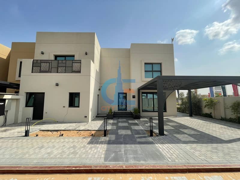 Ready Corner villa 4 bedroom / smart home / separate kitchen / family spaces